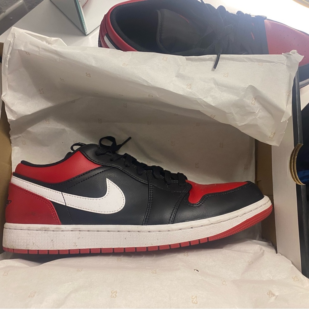 Nike Black and Red Athletic Shoes